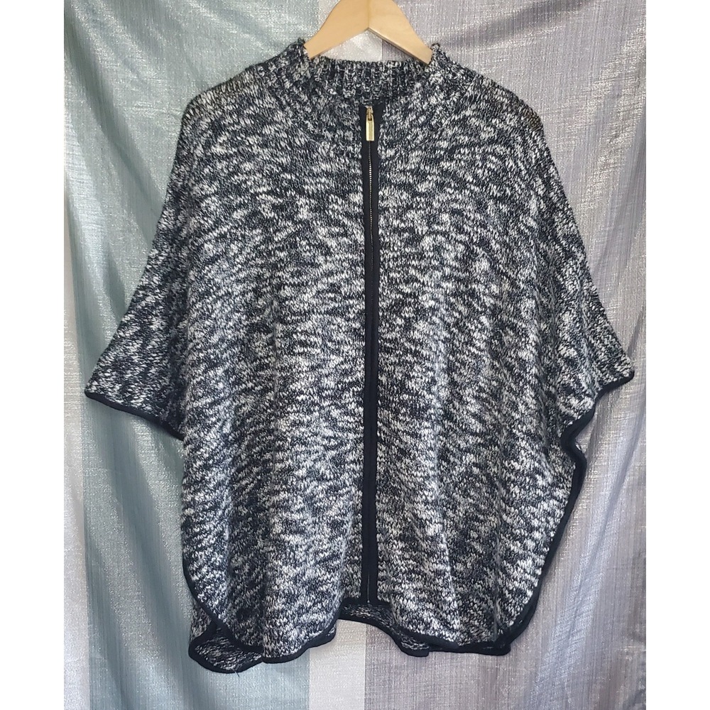 VTG Le Moda Women's Black White‎ Marled Knit Mock Neck Zip Front Poncho Cape